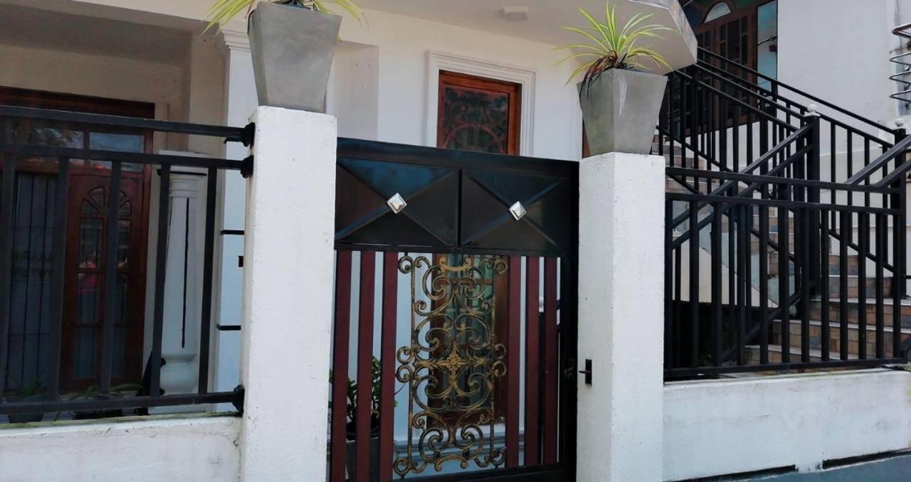 Reshani Guest House Negombo Exterior foto